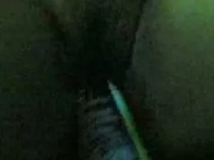 رجل أسود لعين فنان ا ...