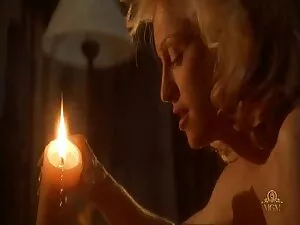 شخص طويل الثدي مارس  ...