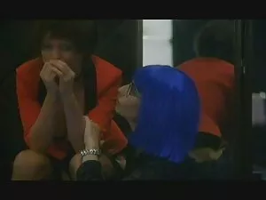 الزوجة تبا زوجها وجل ...