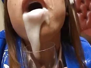 جميلة خنثى مع ذيل ال ...