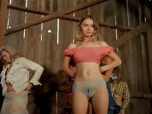 نحيل في سن المراهقة  ...