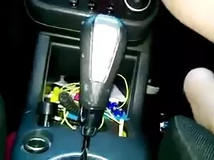 التشيكية فاتنة وصديق ...