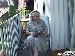 الحادث في غرفة مشاهد ...